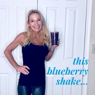 blueberry shake eliz